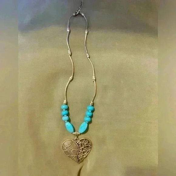 Boho Style Silver Geometric Heart Shaped Torquoise Stone Necklace 12” length - Picture 2 of 7